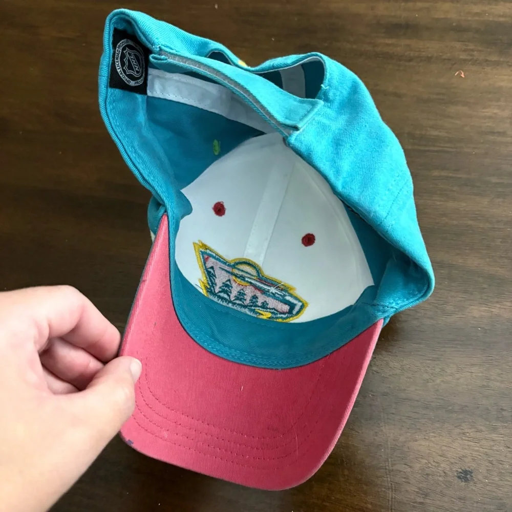 47 vibrant cap